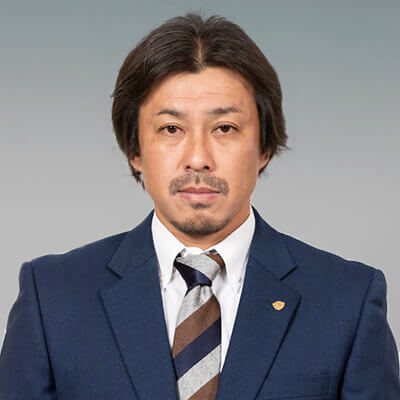 ヘッドコーチ 原崎　政人の写真を紹介