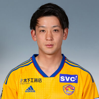 DF 小出 悠太の写真を紹介