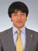 アカデミースタッフ